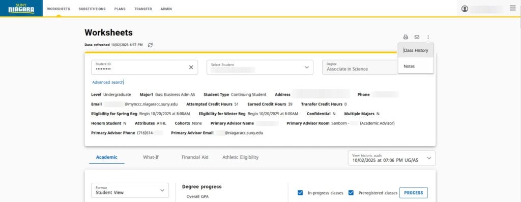 Screenshot of a student portal worksheet displaying student information, degree progress, and navigation tabs. A dropdown menu on the upper right shows options for Class History and Notes. Degree shown is Associate in Science.